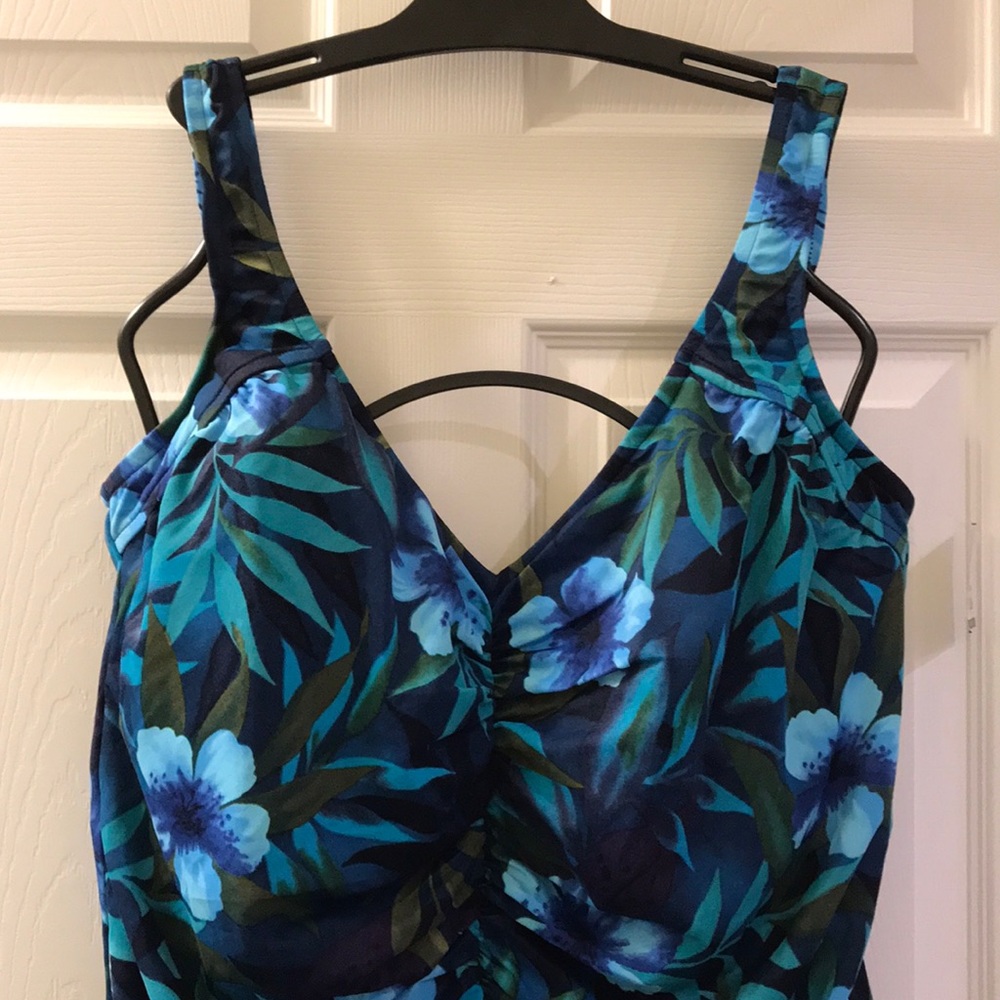 26W 💖 SwimSuit ONE PIECE - Picture 2 of 8